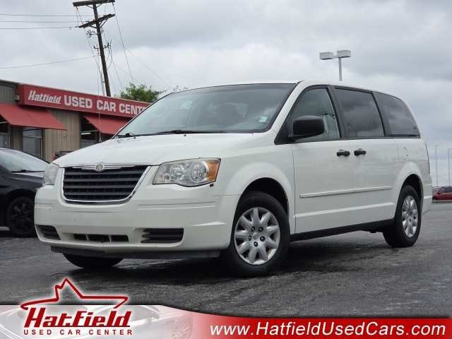 2008 Chrysler Town & Country Lx