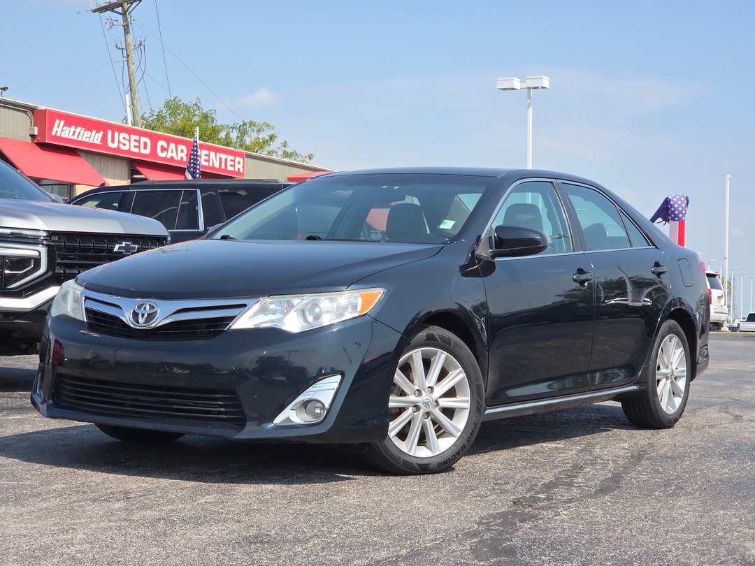 2012 Toyota Camry Le - Image 2